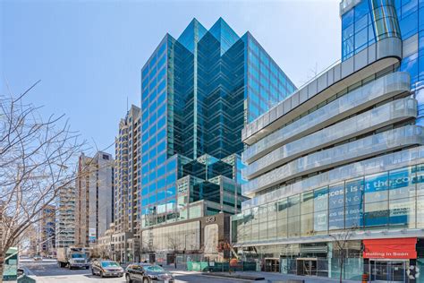 33 Bloor St E Toronto ON M4W 3G8 Industrious Yonge Bloor LoopNet