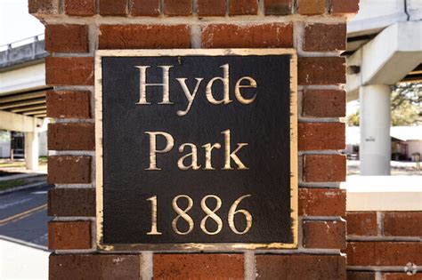 About Hyde Park | Schools, Demographics, Things to Do - Homes.com