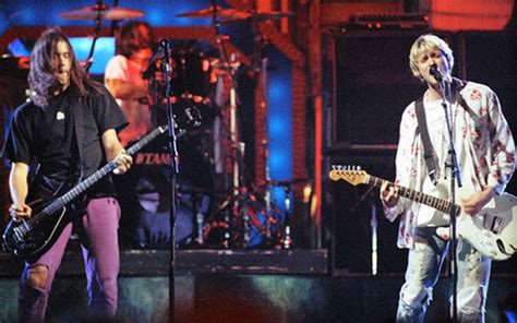 The Most Memorable Mtv Vma Moments In History Nirvana Vs Guns N