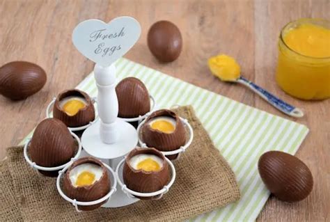 Chocolade Paaseieren Met Kwark En Lemon Curd Laura S Bakery