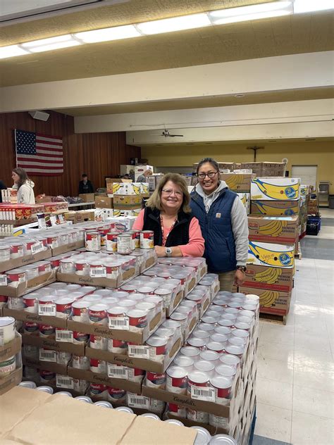 Auburn Food Bank gears up for holiday giving | Auburn Reporter