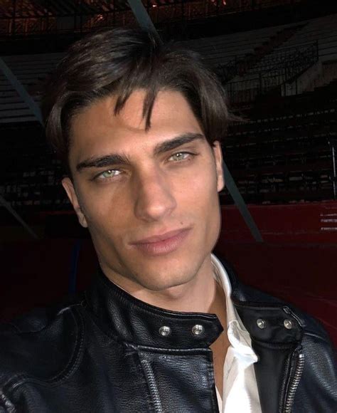 Spanish Model Alfredo Hernandez De La Cruz Rtrueratecelebrities