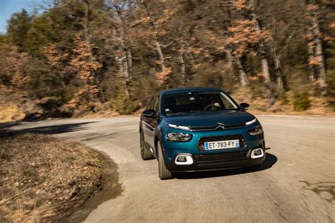 2018 Citroen C4 Cactus Large Hatchback Review Car Keys