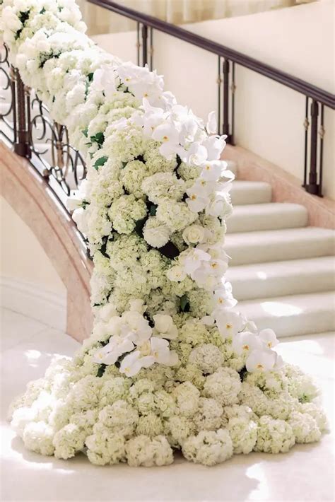 15 Wedding Staircase Decor Ideas For An Ultra Glamorous Affair Belle