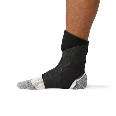 Medline Neoprene Figure 8 Ankle Support Brace Sm 1ct