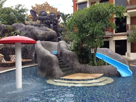 Padma Legian Pool - Rolling Along With Kids