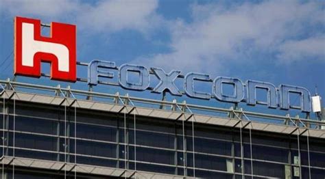 Foxconn to set up Apple phone manufacturing unit in Karnataka, inks ...