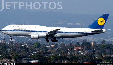 Liveries Requests Lufthansa Retro Livery Salty 747 8 Flightsimto