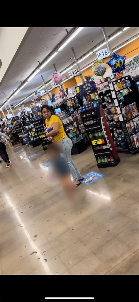 Nice Ass But She Wasnt Pretty In The Face Season Tight Jeans Forum