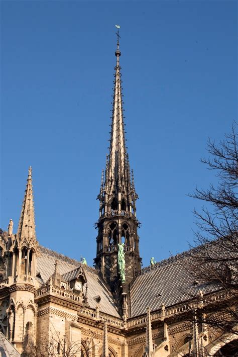 La Flèche de Notre Dame de Paris Notre dame de paris cathédrale