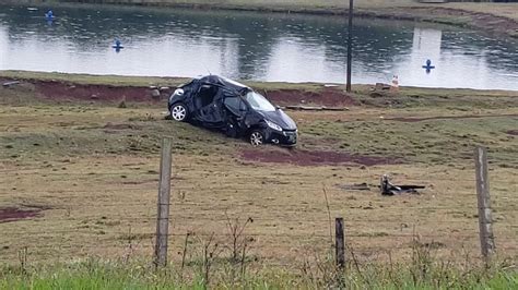 Mulher Perde O Controle E Capota Peugeot Na BR 467 CGN O Maior