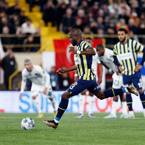 Fenerbah E Alanyaspor Deplasman Nda Galip Geldi