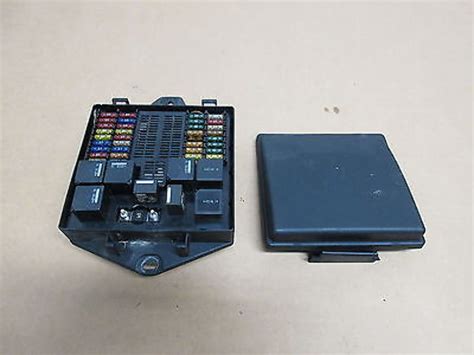 Aston Martin V8 Vantage Roadster 1014 Engine Bay Relay Fuse Box 4g43