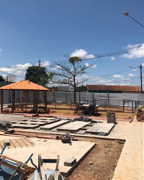 Prefeito Acompanha Obras De Reforma E Revitaliza O Da Pra A S O