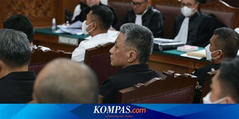 BERITA FOTO 6 Terdakwa Obstruction Of Justice Bersaksi Di Sidang