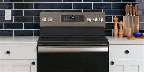 The 4 Best Electric Stoves and Ranges of 2022 | Reviews by Wirecutter