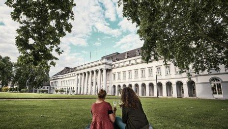 Auf Einen Blick Burgen Schl Sser Am Romantischen Rhein