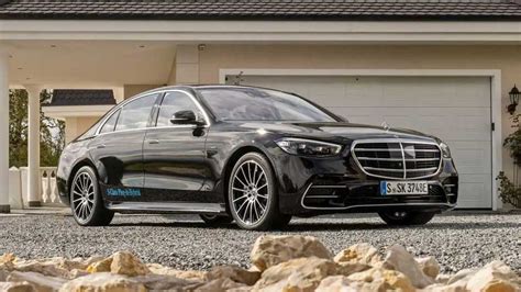 Mercedes-Benz S Class Saloon News and Reviews | Motor1.com UK