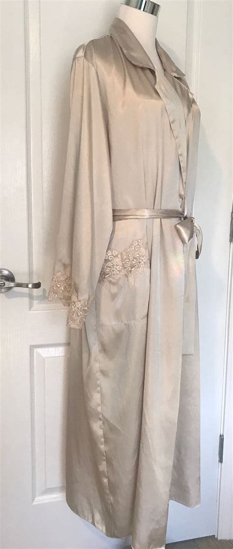 Vintage Robe Housecoat Light Cream Taupe With Sexy Lace Trim Etsy