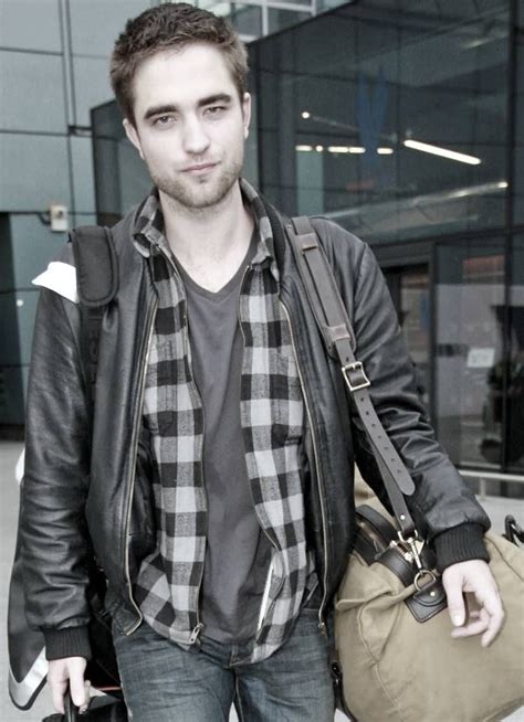 Robert Pattinson Robert Pattinson Robert Pattinson Twilight Robert