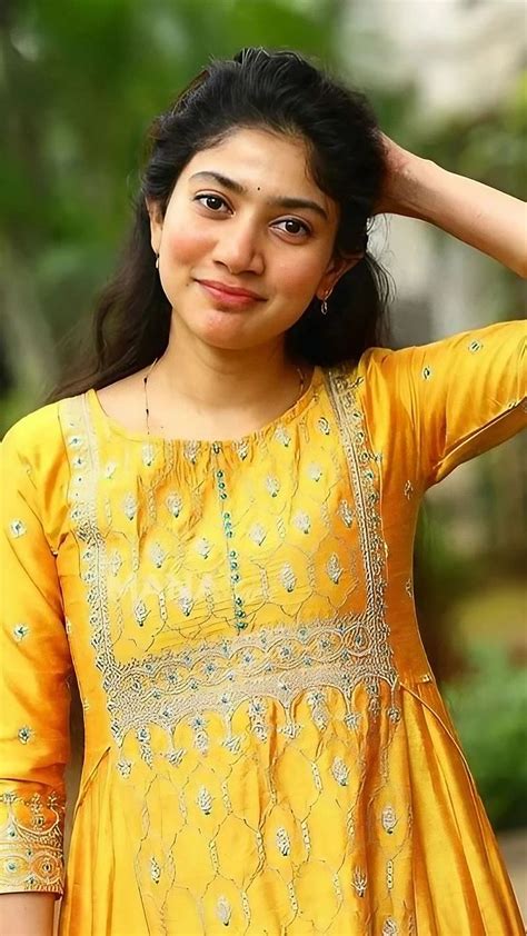 720p Free Download Sai Pallavi Yellow Dress Indian Actress