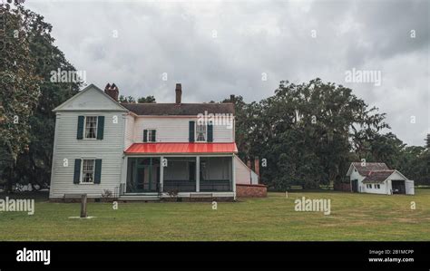 1800s Plantation House