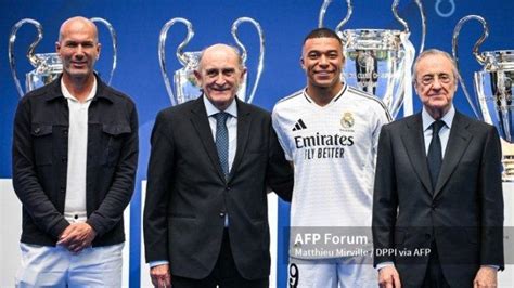 Real Madrid Ketika Mbappe Sebut Nama Ronaldo Halaman All