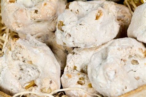 Cavallucci Di Siena La Ricetta Dei Tipici Biscotti Speziati Toscani