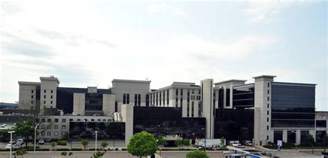 Huntsville Hospital to reduce pay for weekend employees - al.com