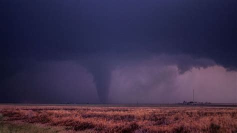 Twenty tornadoes struck the southern United States, causing extensive ...