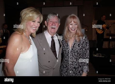 L R Kerri Anne Kennerley Reg Grundy And Joy Chambers Grundy Australian Media Mogul Reg Grundy