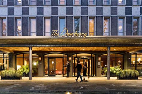 The Dewberry Hotel In Charleston Voted The South S Best New Hotel