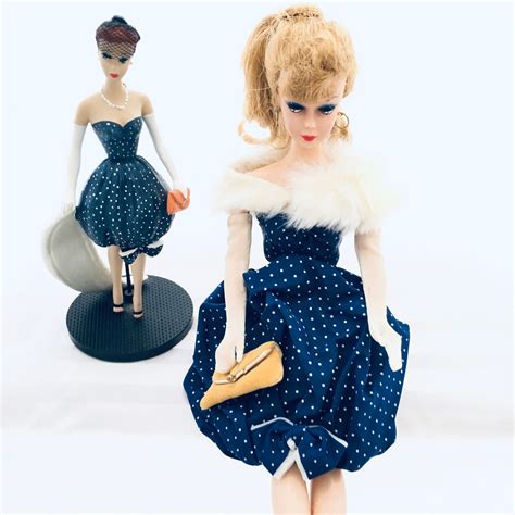 Paris Barbie Figure Wearing Gay Parisienne 1959 Replica Outfit Original Box 1993 Enesco