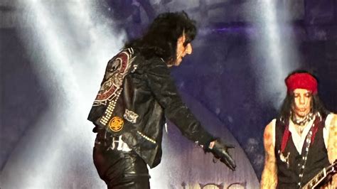 Alice Cooper Poison Live From Louder Than Life 2022 YouTube