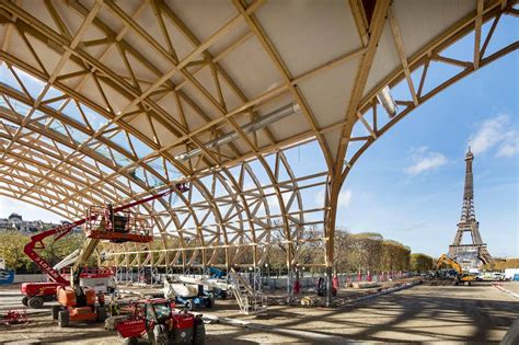 Le Grand Palais Eph M Re Ouvre Ses Portes En Face De La Tour Eiffel