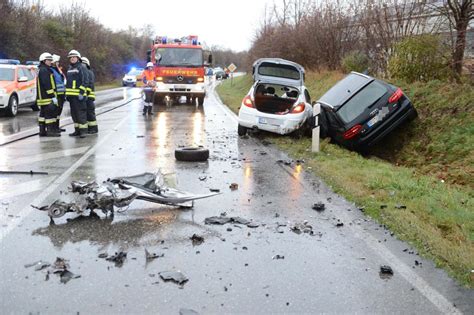 Bilder Schwerer Unfall Auf Der B Bei Unterneukirchen