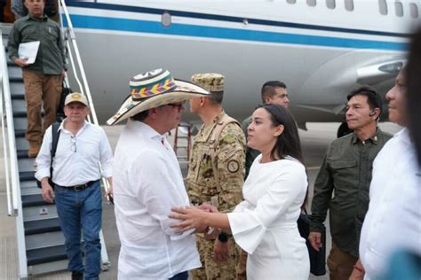 Gustavo Petro Llega A La Des Rtica Regi N De La Guajira Desde Donde