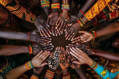 Sociedade Africana - MATÉRIA DE CAPA – A Cultura Africana: Um Mosaico de Tradições, Costumes ...