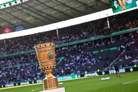 Dfb Pokalfinale Im Liveticker Zum Nachlesen Sc Freiburg Rb Leipzig