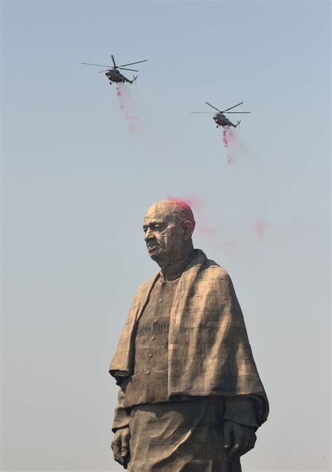 India Just Unveiled the World’s Tallest Statue, and It’s Twice as Big ...