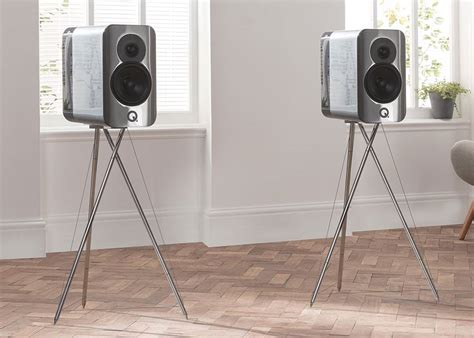 The Q Acoustics Concept 300 Speakers is All about Beauty and Stability