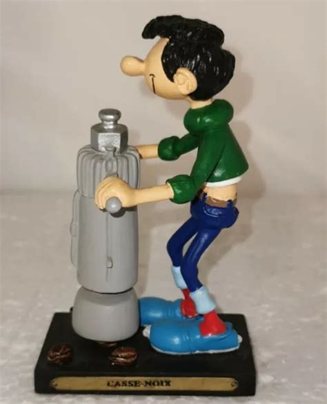 FIGURINE STATUE EN résine GASTON LAGAFFE Casse noix Plastoy 2004