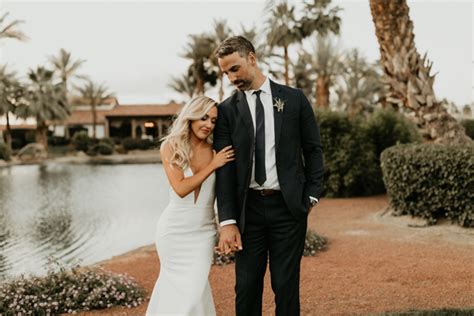 Minimalist Tropical Wedding at Bougainvillea Estate - Junebug Weddings