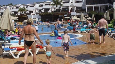 Turistas Extranjeros Gastaron Millones En Canarias Durante