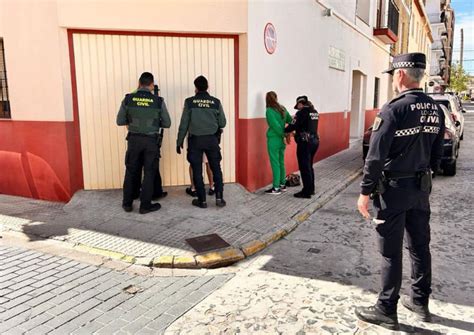 La Policía Local y la Guardia Civil de Oliva detienen a tres personas