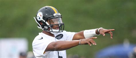 Former Tennessee Qb Josh Dobbs To Receive Preseason Start For Steelers