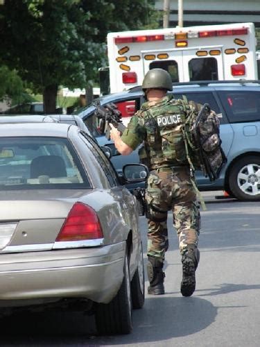 Suspect Surrenders After 4 Hour Standoff News