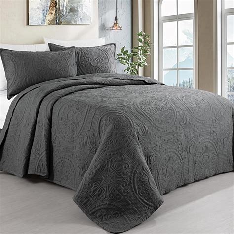 Hombys Oversized King Bedspreads 128x120 3 Pieces Medallion Pattern