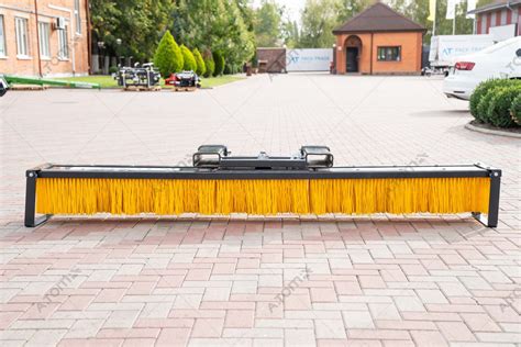Щітка дорожня на вилковий навантажувач - А.ТОМ 2500 - Купити в Україні