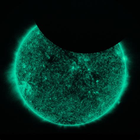 Nasas Sdo Spots A Lunar Transit On Oct 19 2017 The Moo Flickr